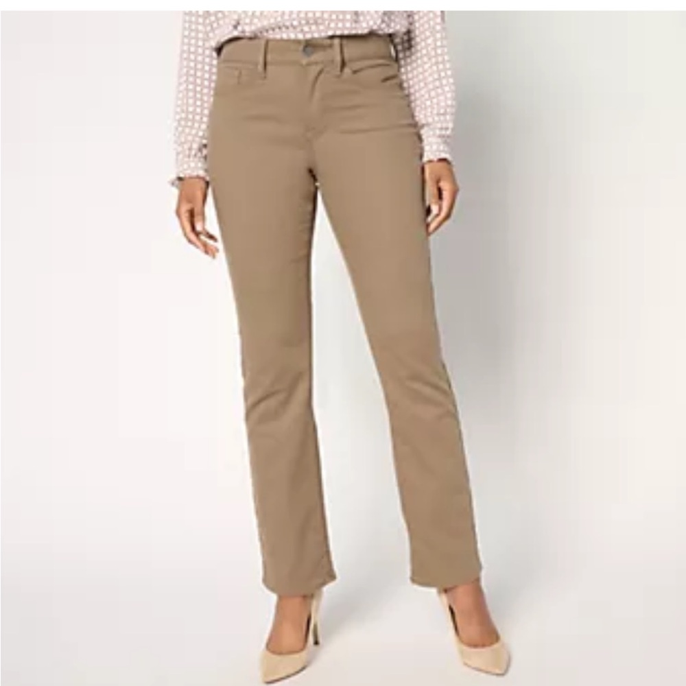 NWT NYDJ Ellison Straight Leg Jean with Cool Embrace